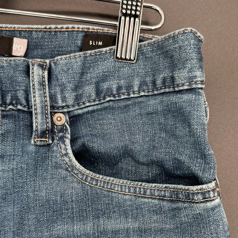 #294- Banana Republic Men's Light Blue Slim Fit Jeans Size‎ 30W 32L